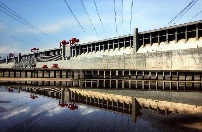 Three Gorges Reservoir reduces discharge flow to mitigate flood control pressure