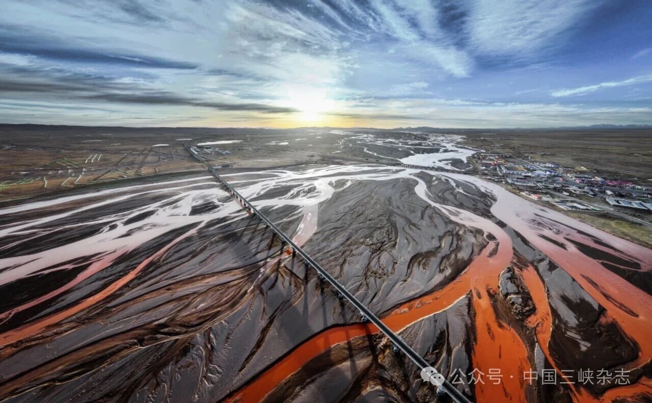 Explore the Yangtze River's beauty through the lens