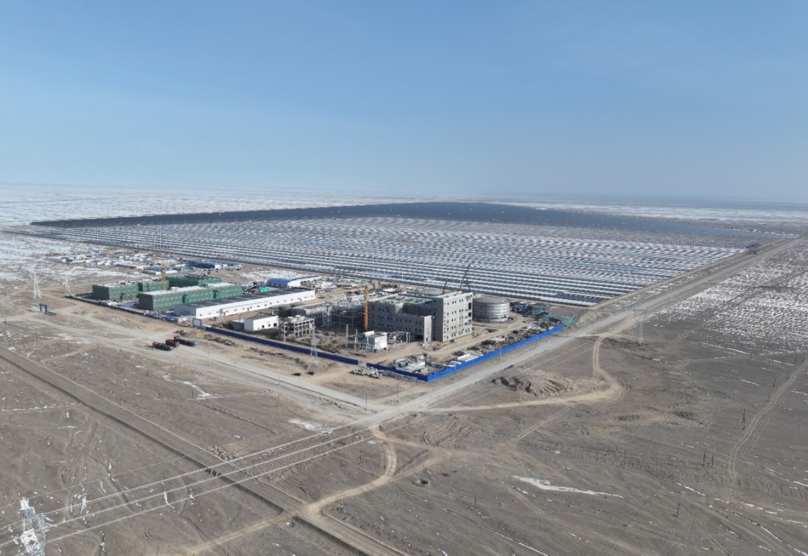 A Gobi miracle powered by 260,000 mirrors