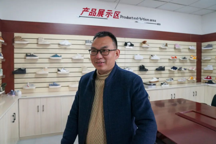 返2