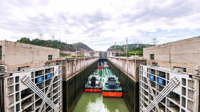 fd532e484fcbc6d1f4d3bdf76b642560